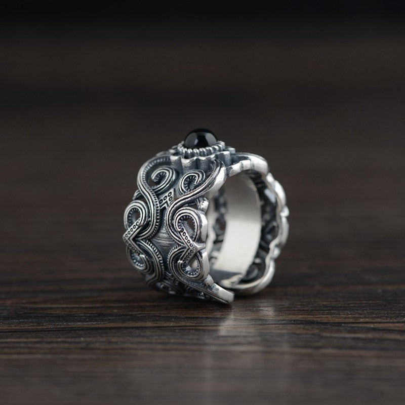 Bague rétro en argent thaïlandais avec une agate noire incrustée