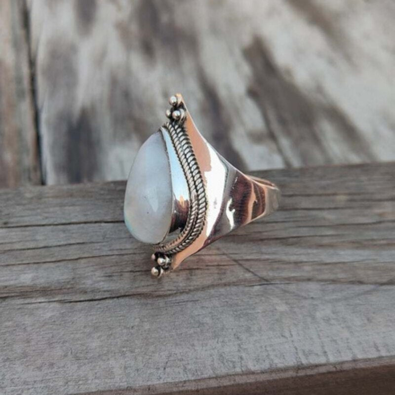 Bague de guérison Pierre de lune en forme de goutte d’eau Vintage